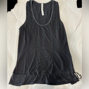 Lululemon Women’s Tank Top - Size 8
